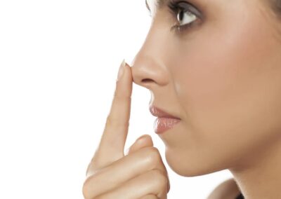 Nez solide après rhinoplastie : est-ce normal ?